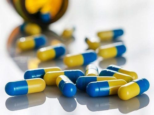 Cơ quan Quản lý Dược phẩm Anh (MHRA): Giới hạn chặt chẽ việc sử dụng kháng sinh nhóm fluoroquinolon